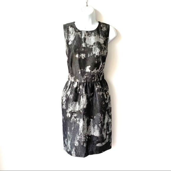 MICHAEL KORS METALLIC SILVER TEXTURED SHIFT DRESS - Picture 1 of 8